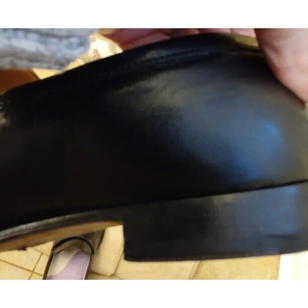 Mens Gucci Black Leather Gold Logo Loafers Mens US Size 6 & 2 additional insoles